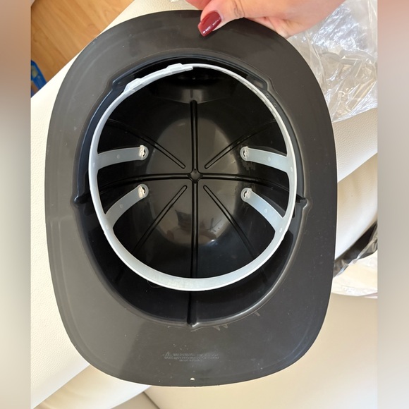 Leg Avenue Firehouse Hottie Costume - Size L - Picture 9 of 9